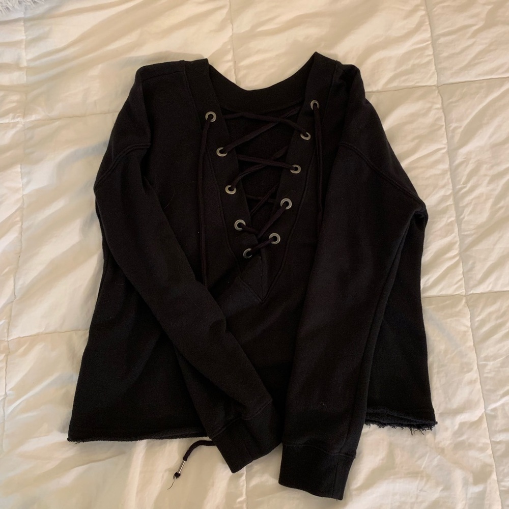 Tie up sweater